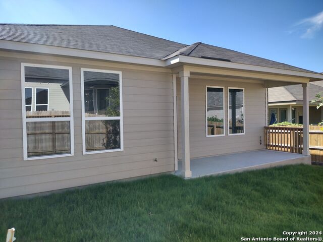 10511 Briceway Bay Property Photo 3