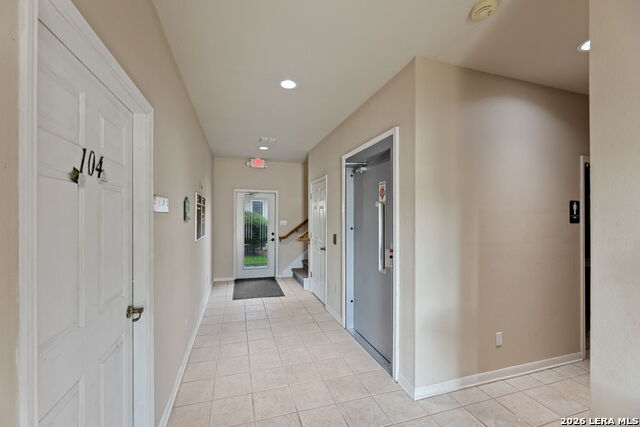 624 N Main Property Photo 3