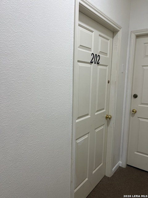 624 N Main Property Photo 4