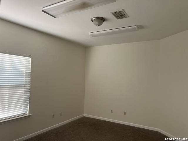 624 N Main Property Photo 6