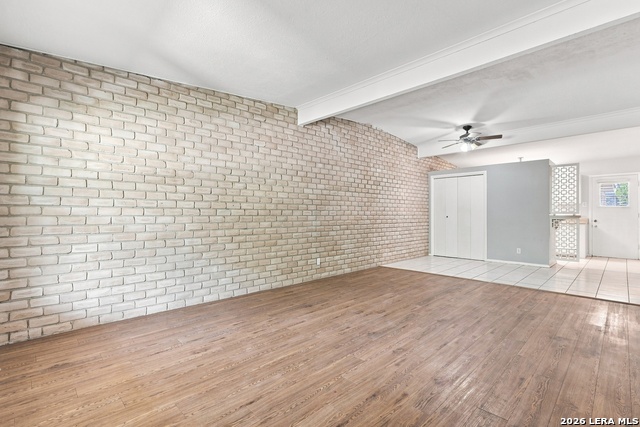 3220 Urban Crest Dr Property Photo 5