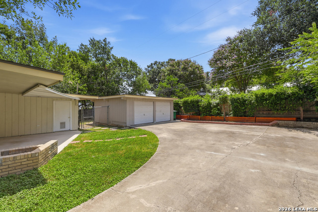 3220 Urban Crest Dr Property Photo 22