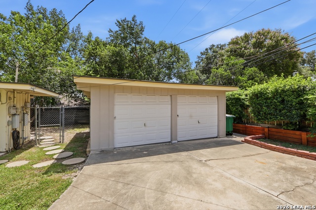 3220 Urban Crest Dr Property Photo 24