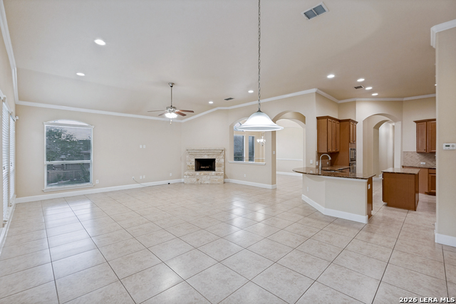 23214 Crest View Way Property Photo 5