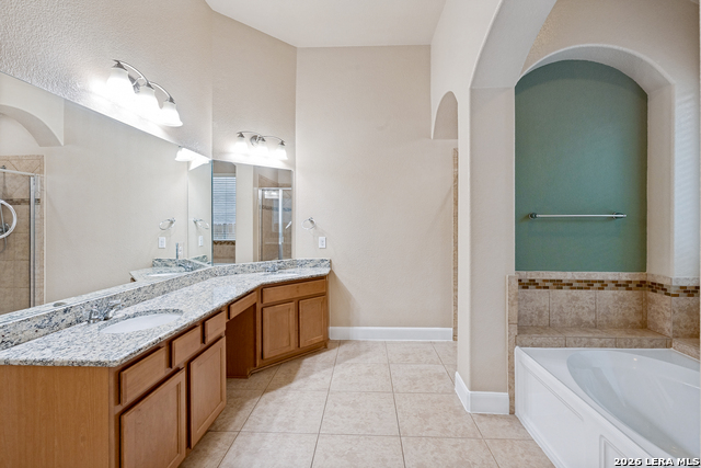 23214 Crest View Way Property Photo 10