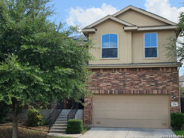 226 Grove Pl Property Photo 2