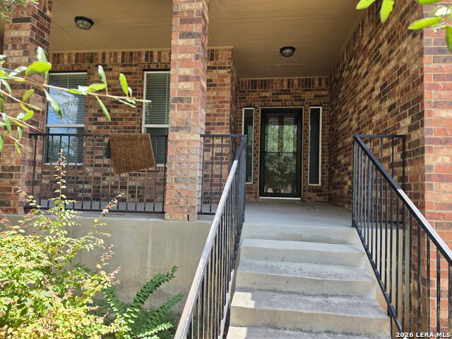 226 Grove Pl Property Photo 4