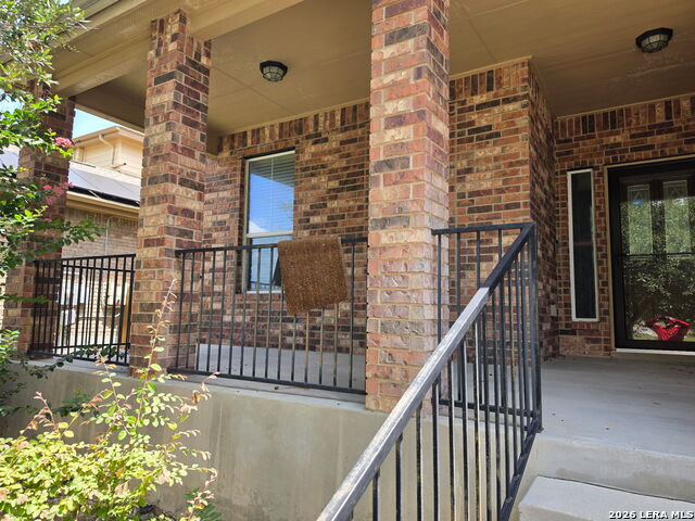 226 Grove Pl Property Photo 5