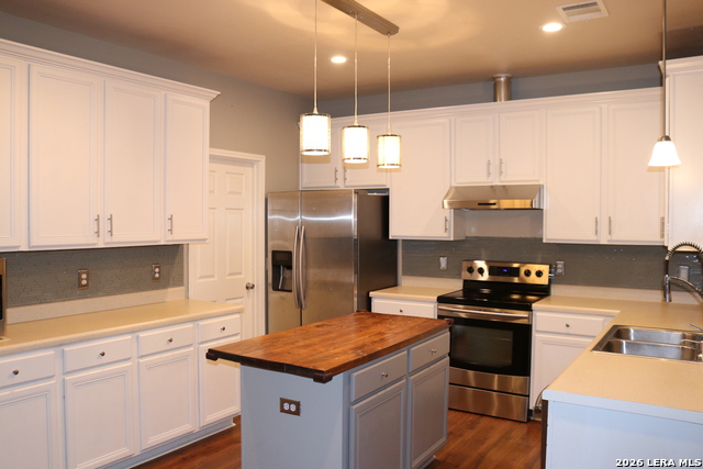 13607 Riverbank Pass Property Photo 10