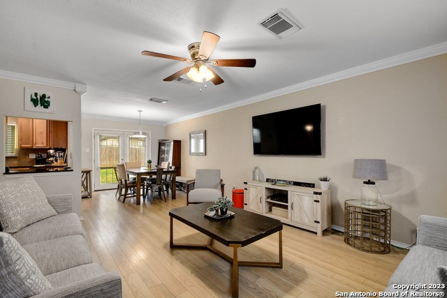 11031 Talon Run Property Photo 4