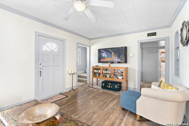 608 E Mulberry Property Photo 7