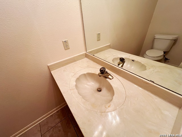 304 Thetford Property Photo 3