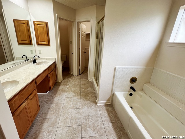 304 Thetford Property Photo 23