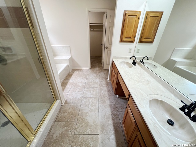 304 Thetford Property Photo 32