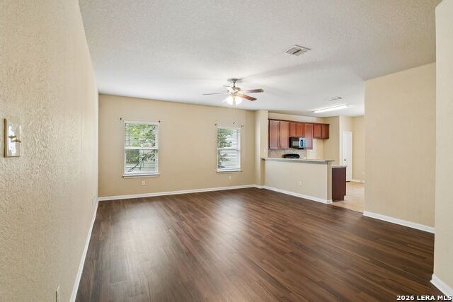 9922 Belmore Property Photo 6