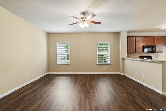 9922 Belmore Property Photo 7