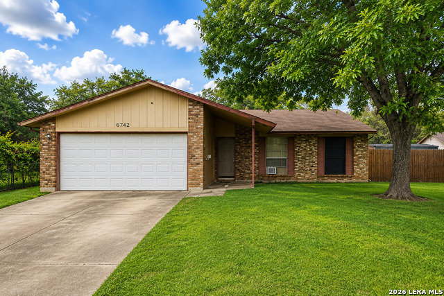 6742 Ambling St Property Photo 1