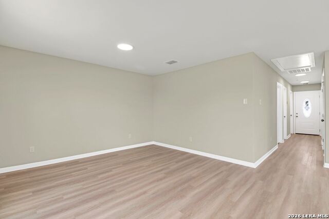 806 E 6th St. Property Photo 5