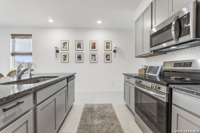10919 Apple Dumpling Grv Property Photo 8