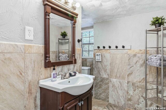 2481 Lakeshore Dr Property Photo 34