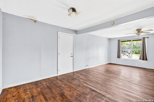 425 Riley Property Photo 8