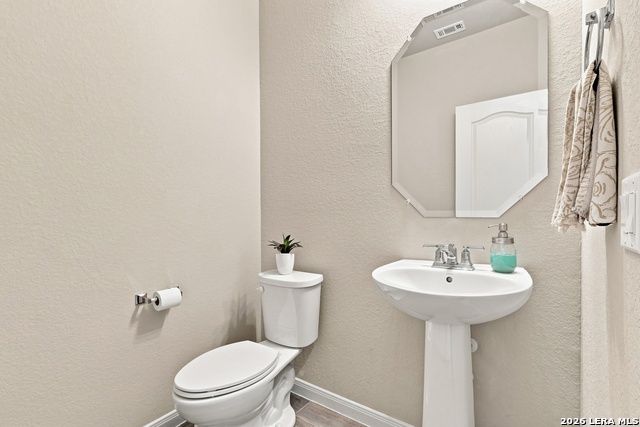 426 Axis Property Photo 15