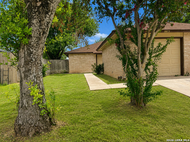 8873 MEADOW TRACE ST Property Photo 1