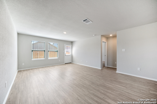 566 Filibusters Trail Property Photo 6