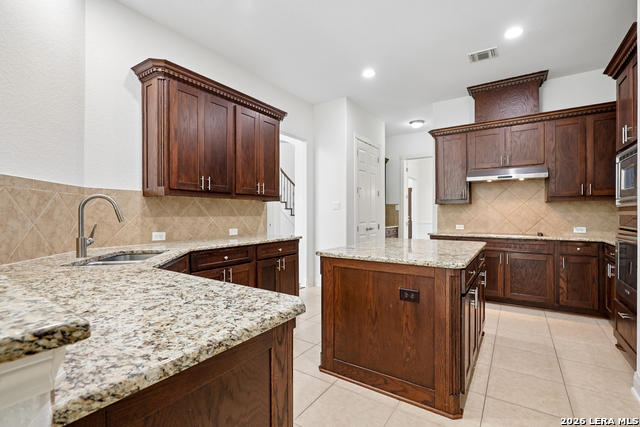 7439 Hovingham Property Photo 15