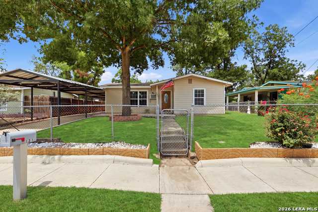 131 Willee Dr Property Photo 1