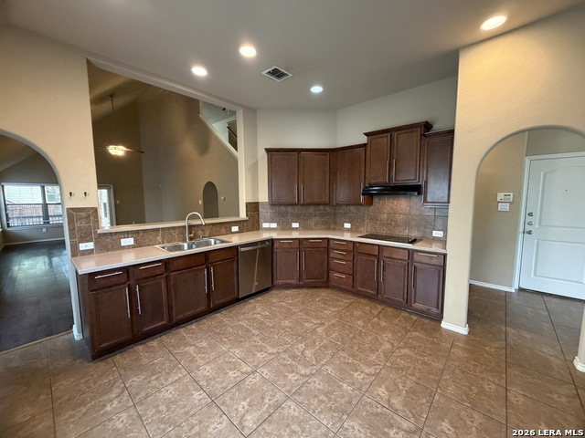 27039 Trinity Bnd Property Photo 4