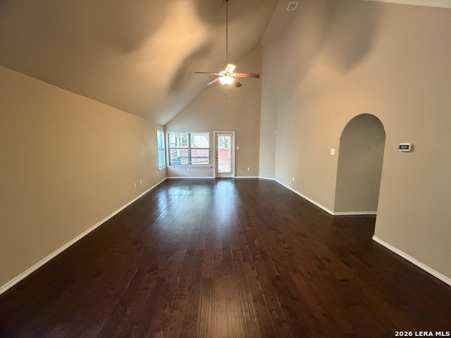 27039 Trinity Bnd Property Photo 6