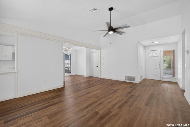 4606 La Marquesa St Property Photo 2