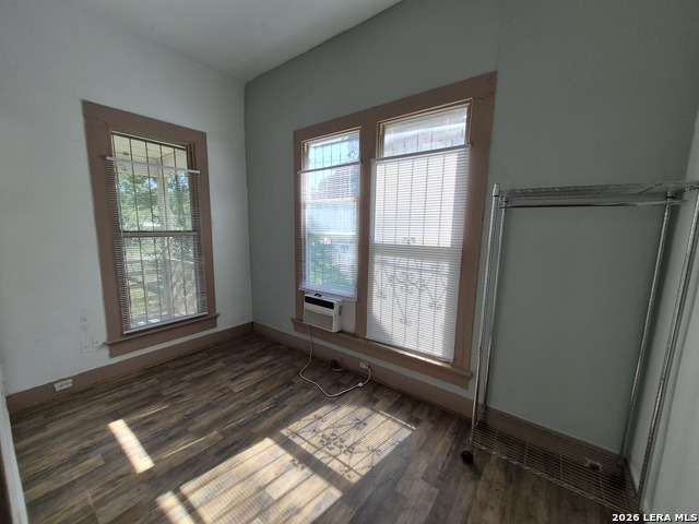414 Sherman Property Photo 3