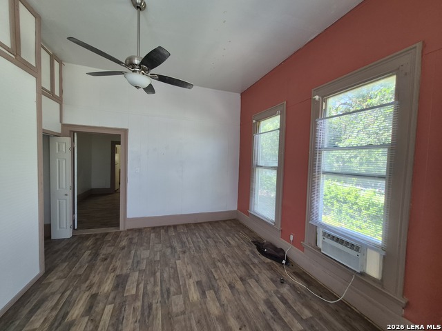 414 Sherman Property Photo 9