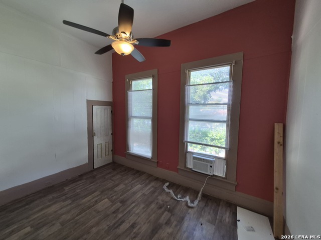 414 Sherman Property Photo 12