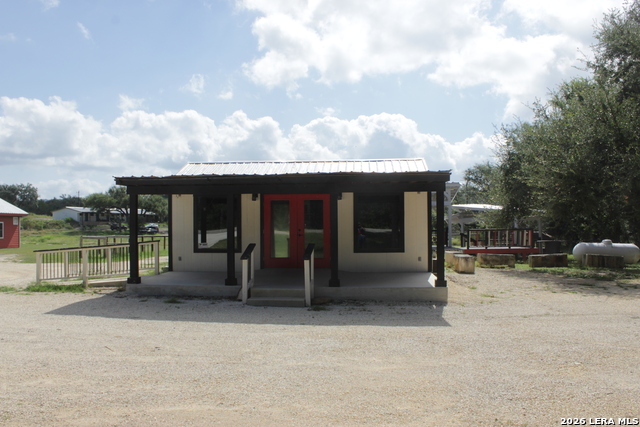 1322 S Us Highway 83 Property Photo 1