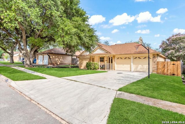 7810 Forest Briar Property Photo 3