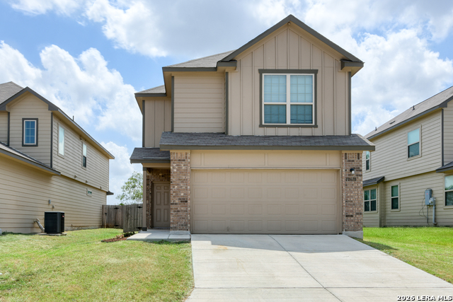 10610 GREEN LAKE DR Property Photo 1