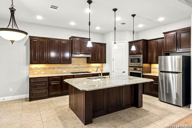 25207 Estancia Cir, Property Photo 11