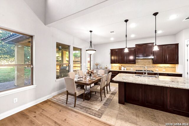 25207 Estancia Cir, Property Photo 14