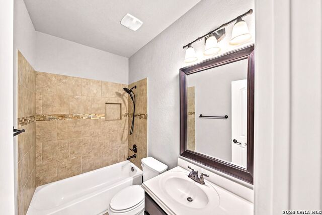 25207 Estancia Cir, Property Photo 52