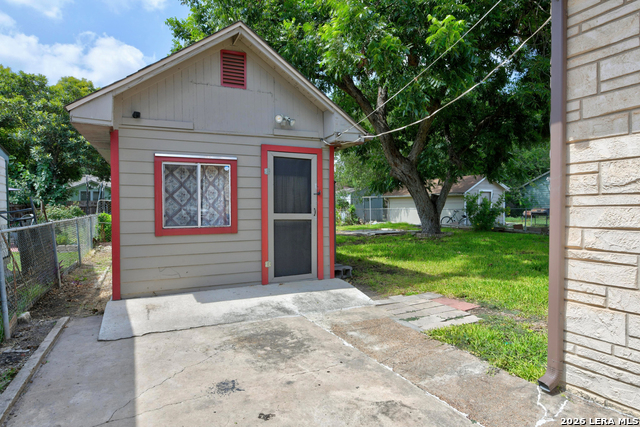 1322 W Malone Property Photo 22