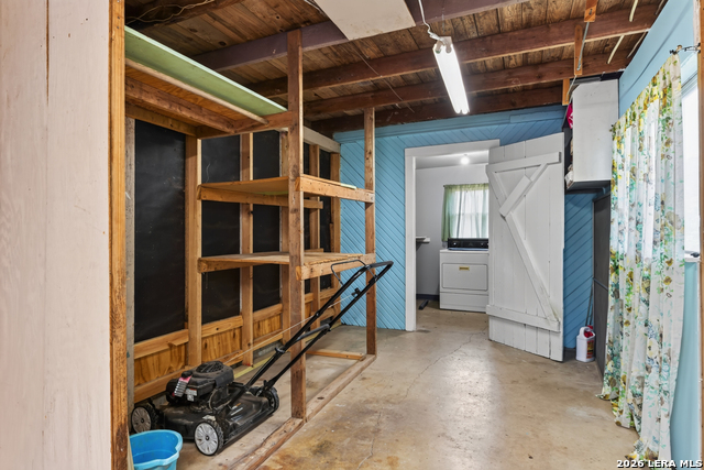 1322 W Malone Property Photo 25