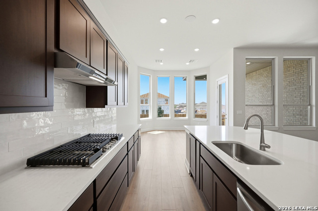 1106 Neria Loop Property Photo 4