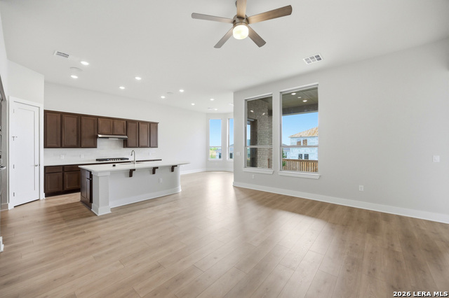 1106 Neria Loop Property Photo 8
