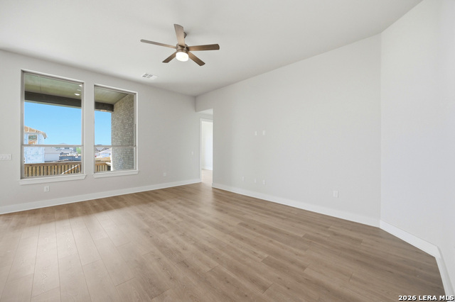 1106 Neria Loop Property Photo 9