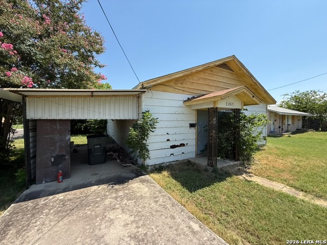 207 W Anderson Ave Property Photo 6