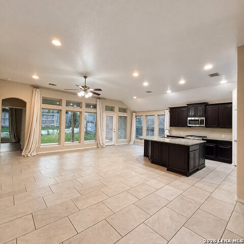 2051 Hardee Pass Property Photo 6