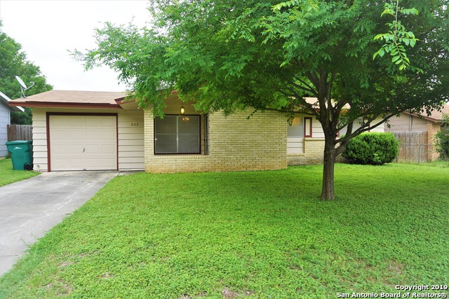 202 BRENDA DR Property Photo 1